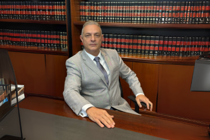 Leonardo Manzan aponta os principais avanços da reforma na desburocratização e na competitividade empresarial.